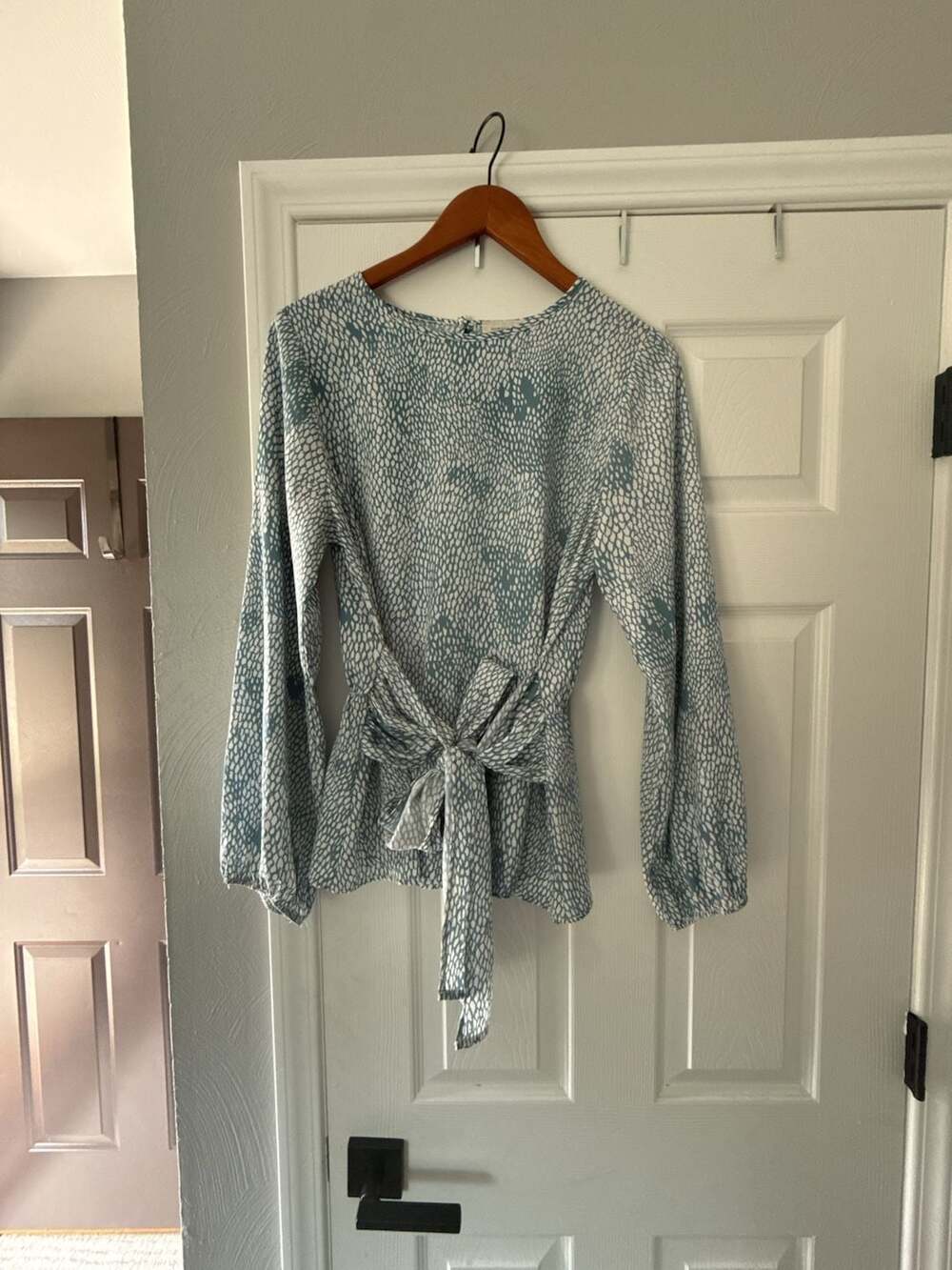 Saints & Hearts Blue and White Animal Print Long Sleeve Tie-Front Blouse